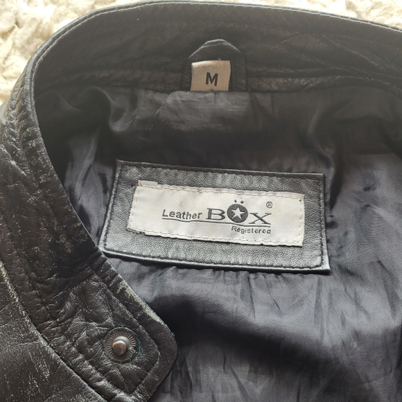 Leather Jacket - Picture 4 of 5